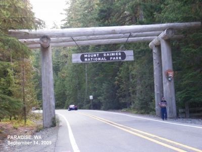 Entrance to the Mount Rainier National Park image. Click for full size.
