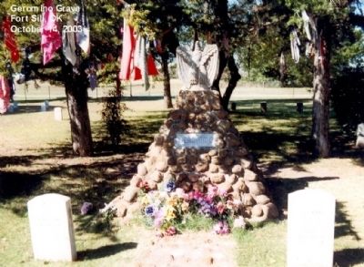 Grave of Geronimo image. Click for full size.