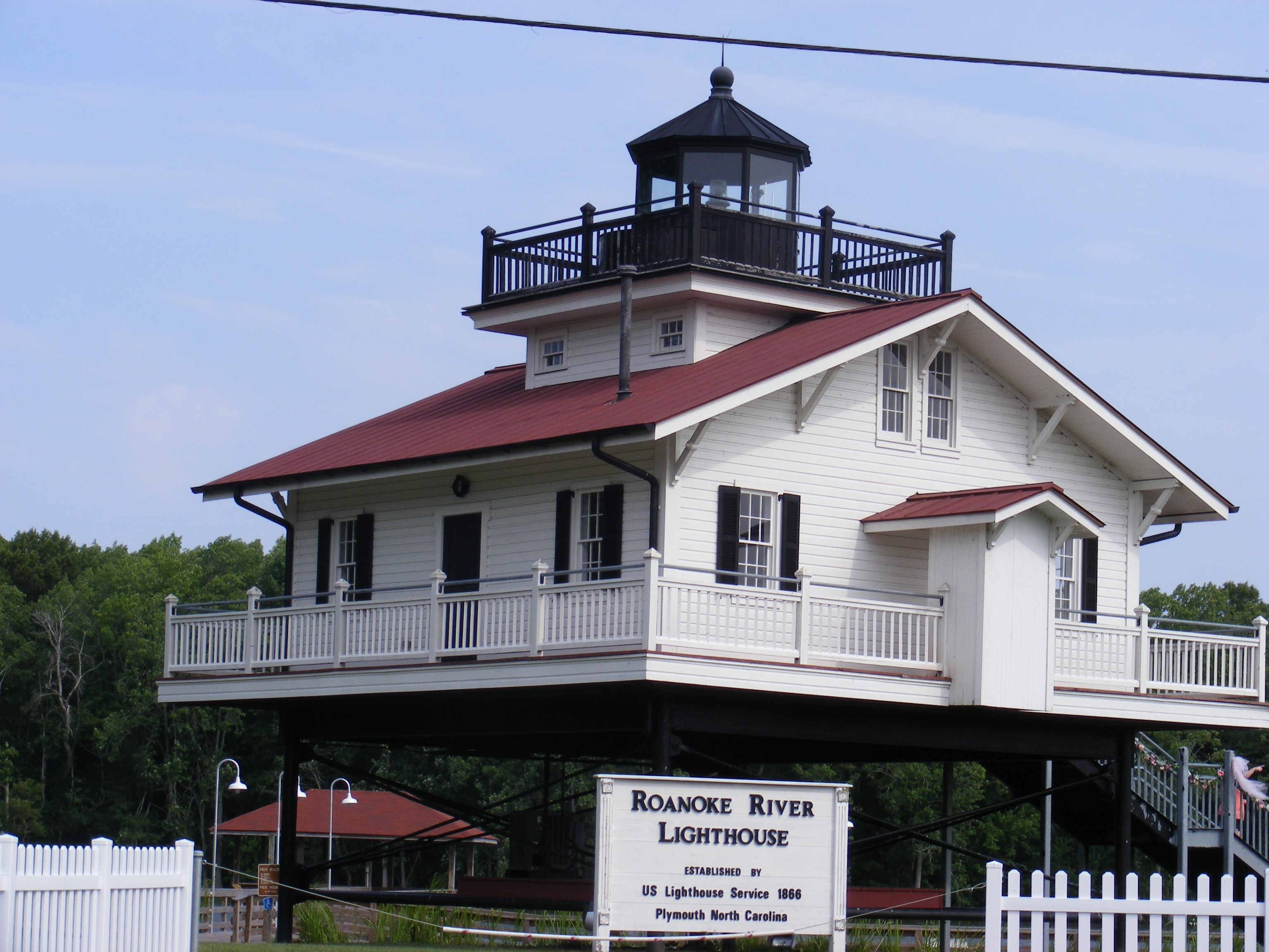 Roanoke River Lighthouse Marker