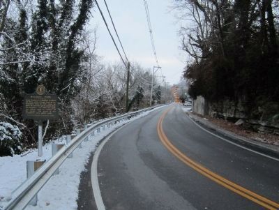 Old Lawrenceburg Rd (facing south) image. Click for full size.