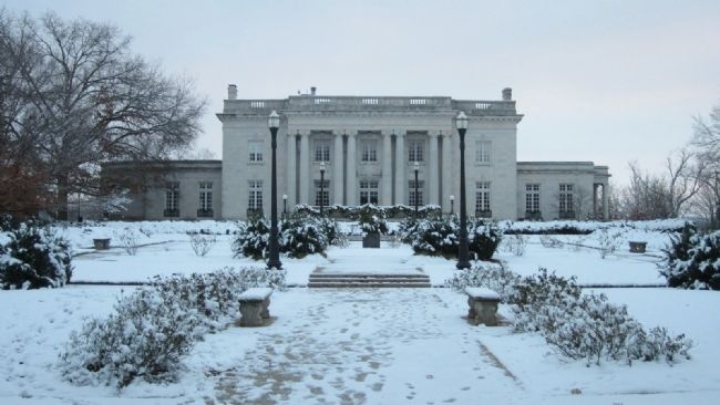 Kentucky's Executive Mansion image. Click for full size.