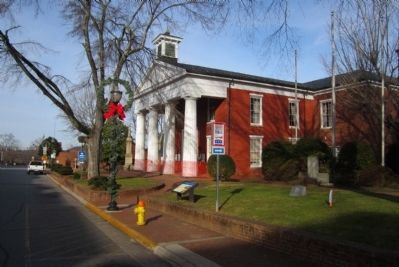 Brunswick County Courthouse image. Click for full size.