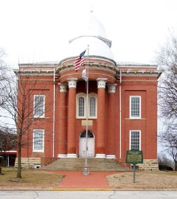 Moniteau County Courthouse and Marker image. Click for full size.