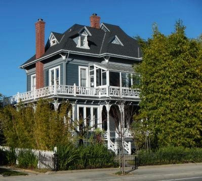 Willey House image. Click for full size.