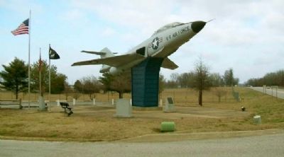 F-101B Voodoo and Marker image. Click for full size.