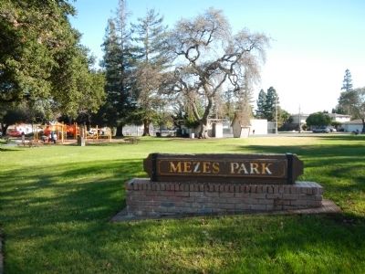 Mezes Park image. Click for full size.