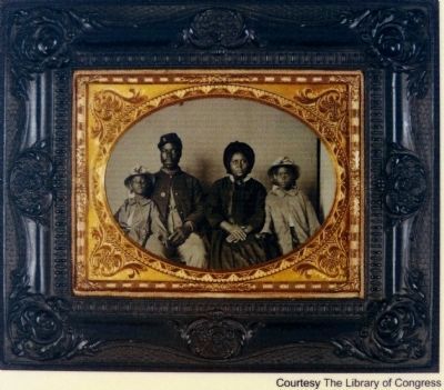 USCT Trooper and His Family image. Click for full size.