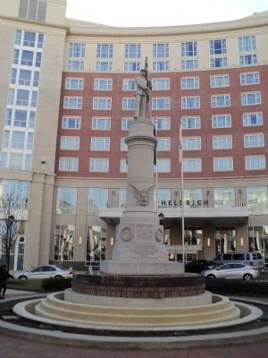 Civil War Monument image. Click for full size.