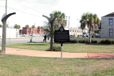 Birthplace of John C. Frémont Marker, looking east along West Bay Street. Click for full size. Birthplace of John C. Frémont Marker, looking east along West Bay Street image. Click for full size.