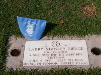 Gravesite of Larry Pierce at Wasco Memorial Park image. Click for full size.