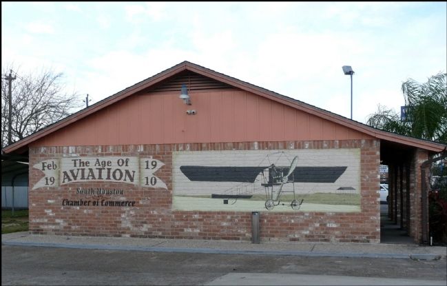 First Airplane Flight Over Texas -- Mural on Side of Chamber of Commerce Building. Click for full size. First Airplane Flight Over Texas -- Mural on Side of Chamber of Commerce Building image. Click for full size.
