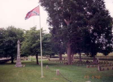 Confederate Cemetery Marker. Click for full size. Confederate Cemetery Marker image. Click for full size.