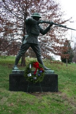 Alvin C. York statue and marker image. Click for full size.
