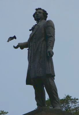 Aleksandr Pushkin statue in Arts Square, St. Petersburg, Russia image. Click for full size.