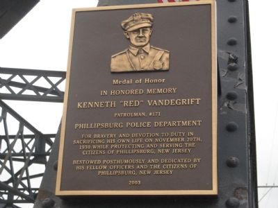 Kenneth "Red" Vandegrift Marker image. Click for full size.