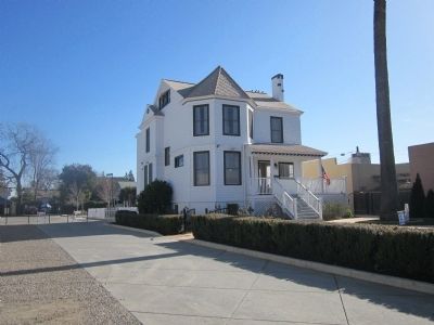 Teegarden House image. Click for full size.