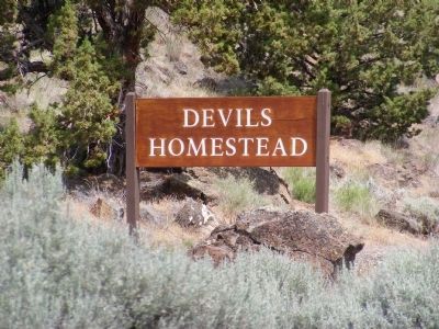 Sign at the Lava Flow image. Click for full size.