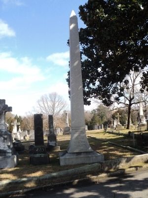 Monument in Oakwood Cemetery image. Click for full size.
