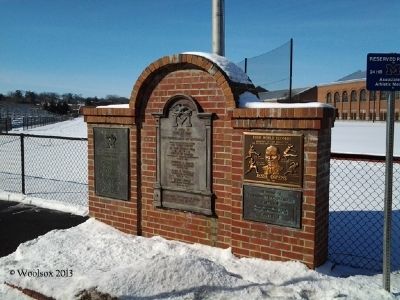 Four World Records Marker image. Click for full size.