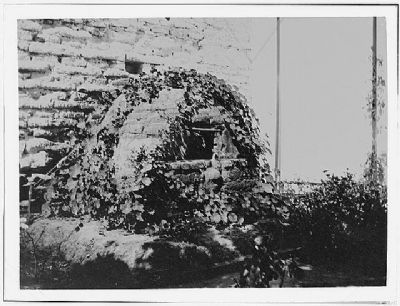 Adobe Oven in South Garden image. Click for full size.