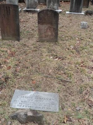 Grave of Pvt. Garrett Auryansen image. Click for full size.