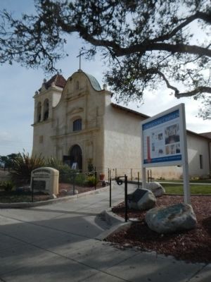 Royal Presidio Chapel image. Click for full size.