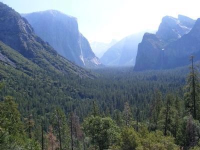 Yosemite Valley from the Overlook image. Click for full size.