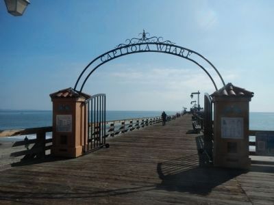 Capitola’s Wharf. Click for full size. Capitola’s Wharf image. Click for full size.