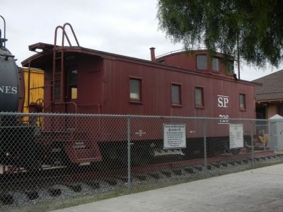 Southern Pacific Caboose # 726 image. Click for full size.