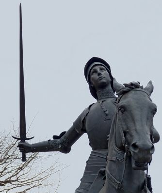 Jeanne d'Arc with Sword image. Click for full size.