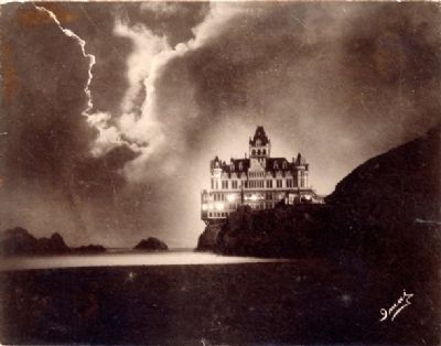 The 1900 Cliff House Which was Destroyed by Fire image. Click for full size.