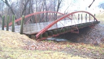 Bowstring Bridge image. Click for full size.