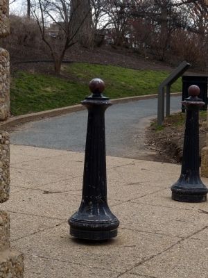 A Hilltop for Heroes and Horse Thieves Marker image. Click for full size.
