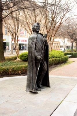 James Brown statue image. Click for full size.
