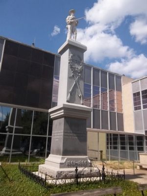 Kaufman County Confederate Soldiers Monument. Click for full size. Kaufman County Confederate Soldiers Monument image. Click for full size.