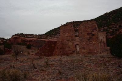 Ruins at Mills Canyon image. Click for full size.