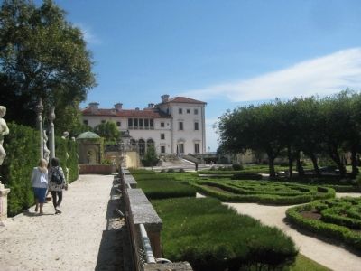 Gardens at Vizcaya image. Click for full size.