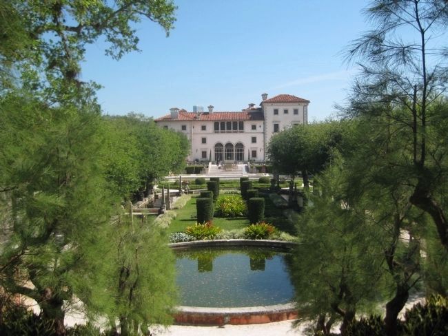 Vizcaya Museum & Gardens image. Click for full size.