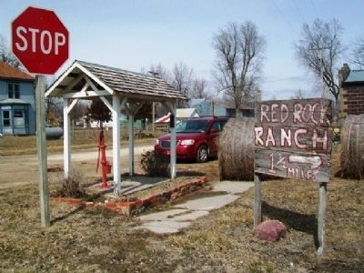 Original Town Well and Marker image. Click for full size.