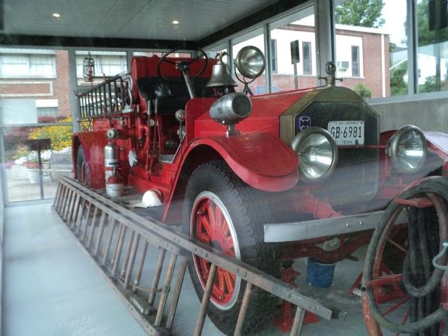 “Old Hulda” Fire Truck image. Click for full size.