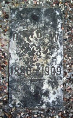 Otto's Grave Marker & Burial Site image. Click for full size.