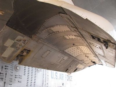 B-52-008 Under-Wing Pylon. Click for full size. B-52-008 Under-Wing Pylon image. Click for full size.