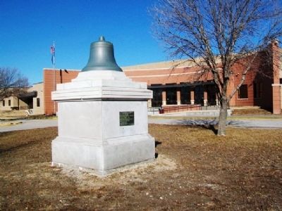 Garfield School Bell Memorial image. Click for full size.