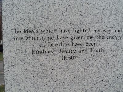 Left Side of Marker. Click for full size. Left Side of Marker image. Click for full size.