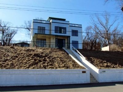 Armco-Ferro House image. Click for full size.