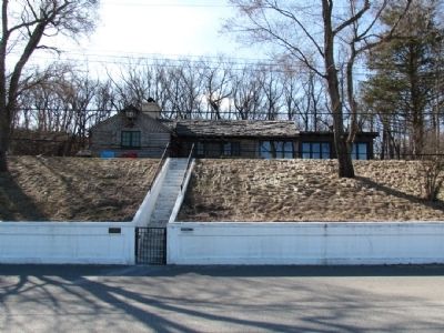 Cypress Log Cabin image. Click for full size.