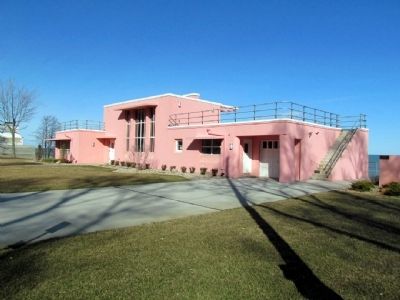 Florida Tropical House image. Click for full size.