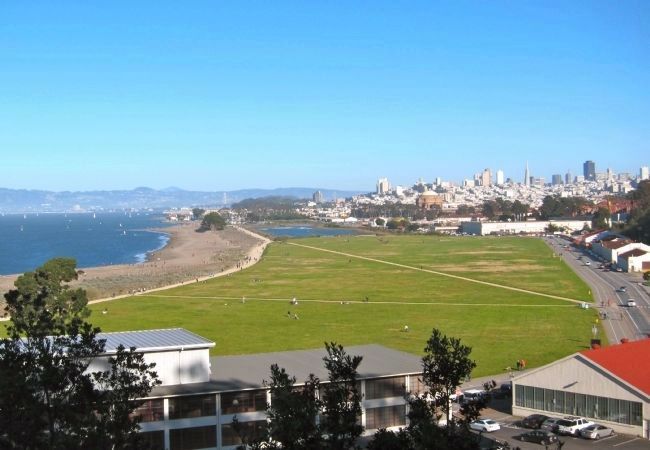 Looking East Across Crissy Field image. Click for full size.