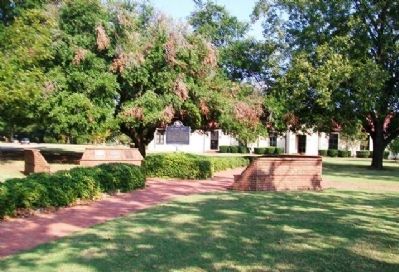 Maxwell Park and Historical Markers. Click for full size. Maxwell Park and Historical Markers image. Click for full size.