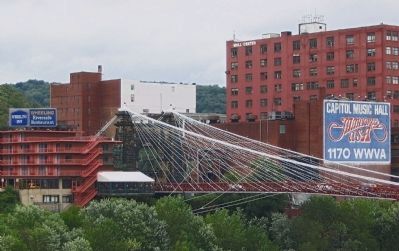 Wheeling Suspension Bridge image. Click for full size.